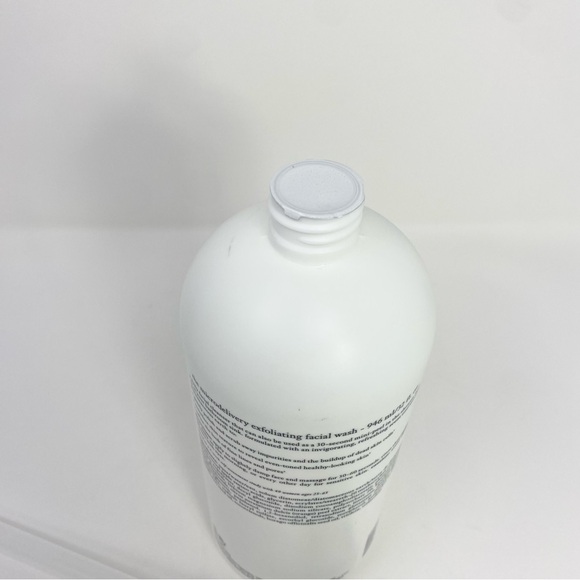 Philosophy The Microdelivery Exfoliating Daily Facial Wash w/ Fine Grain… - Picture 3 of 5